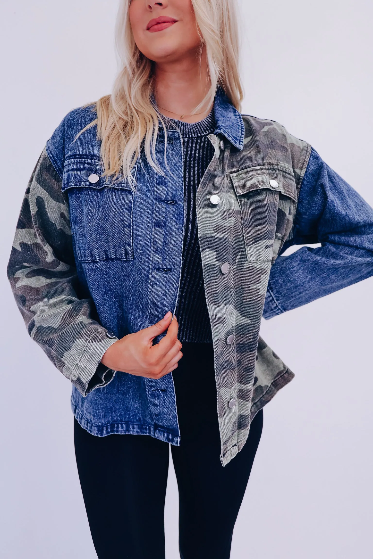 Camo Contrasting Denim Jacket