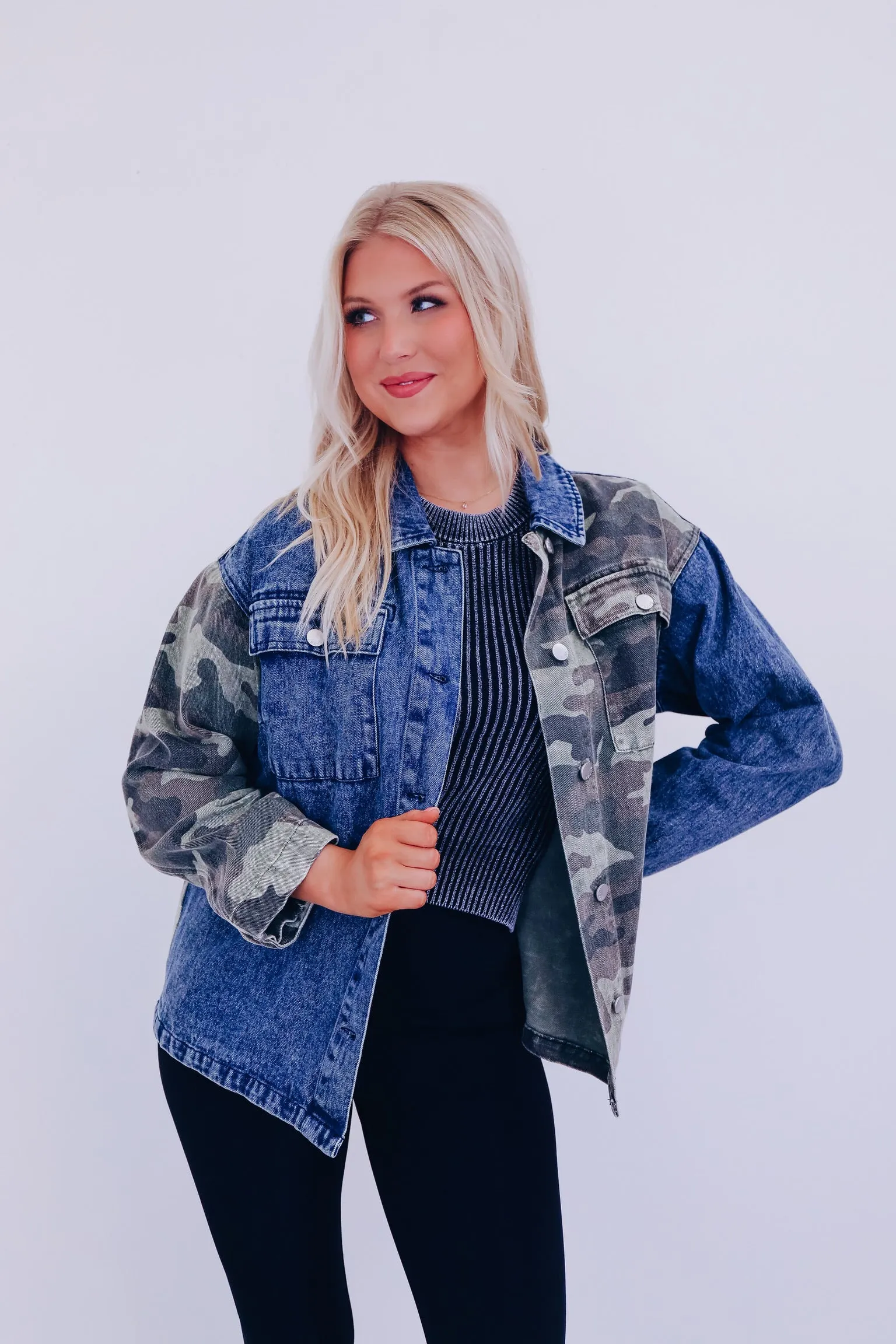 Camo Contrasting Denim Jacket