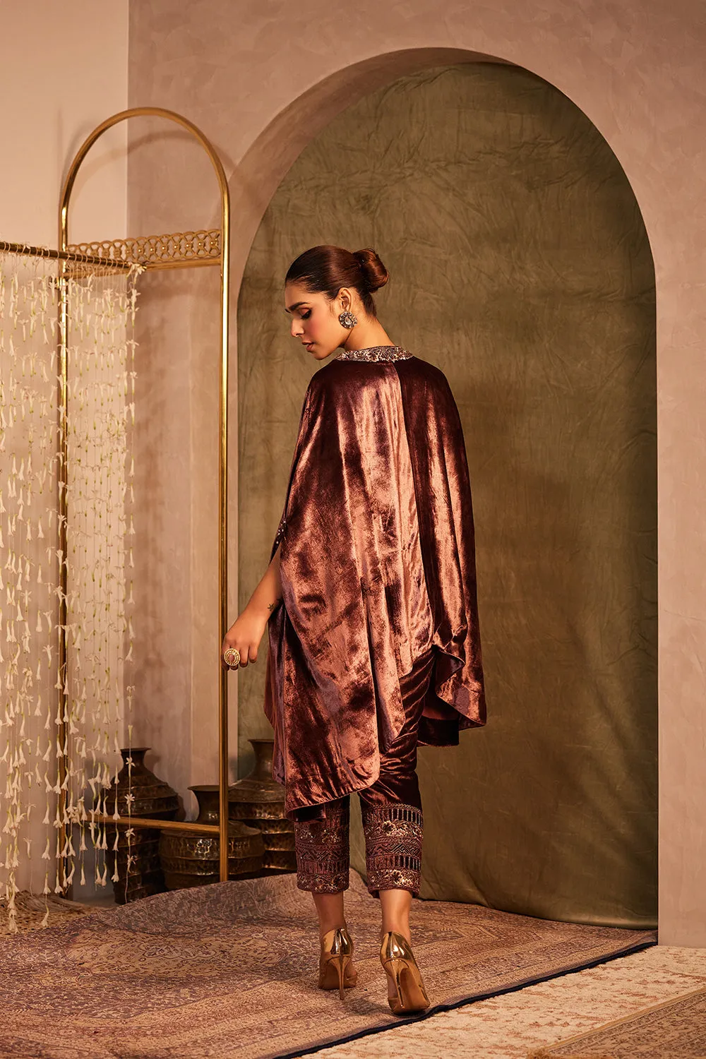Corteza Color Cape Jacket With Fitted Pants