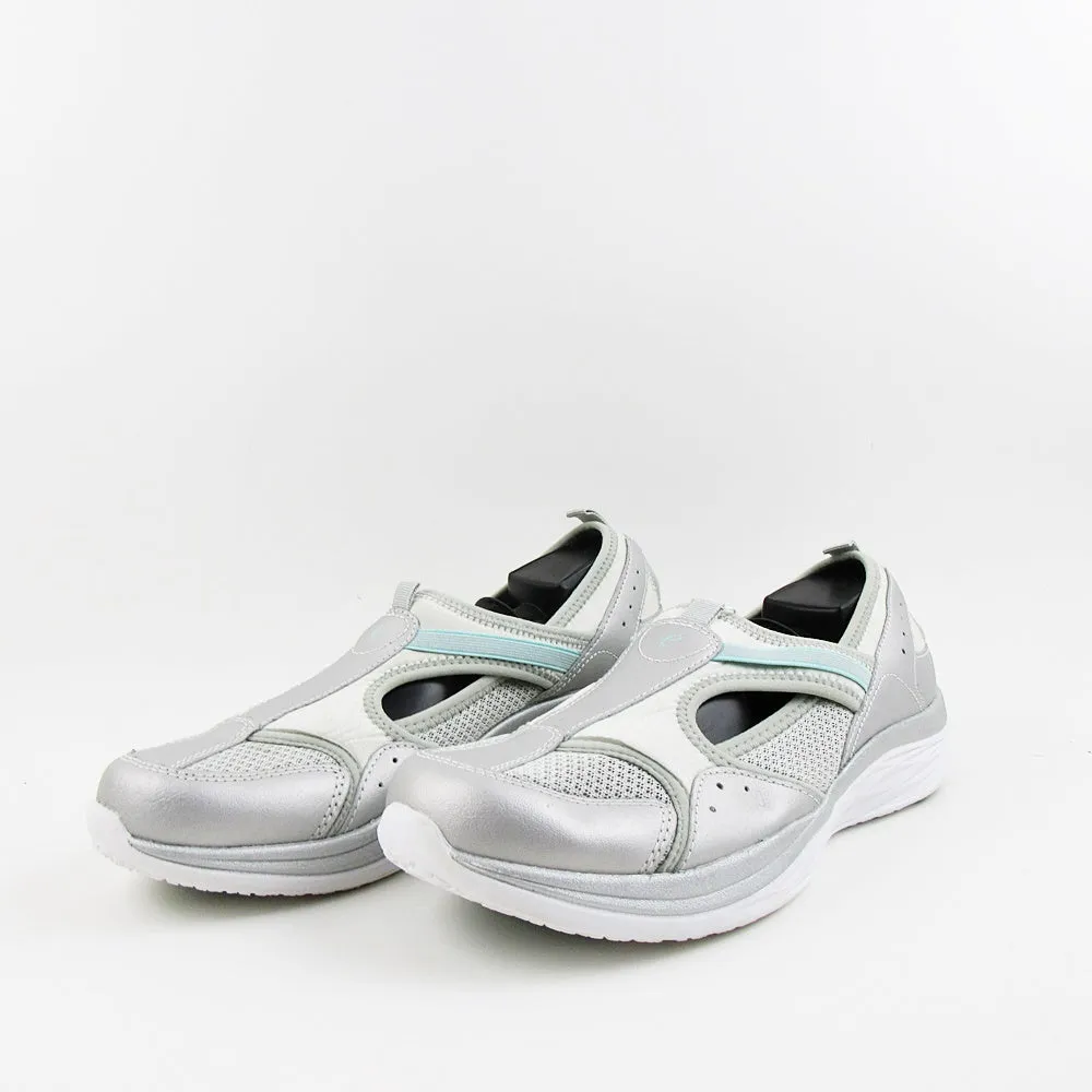 EASY SPIRIT E360