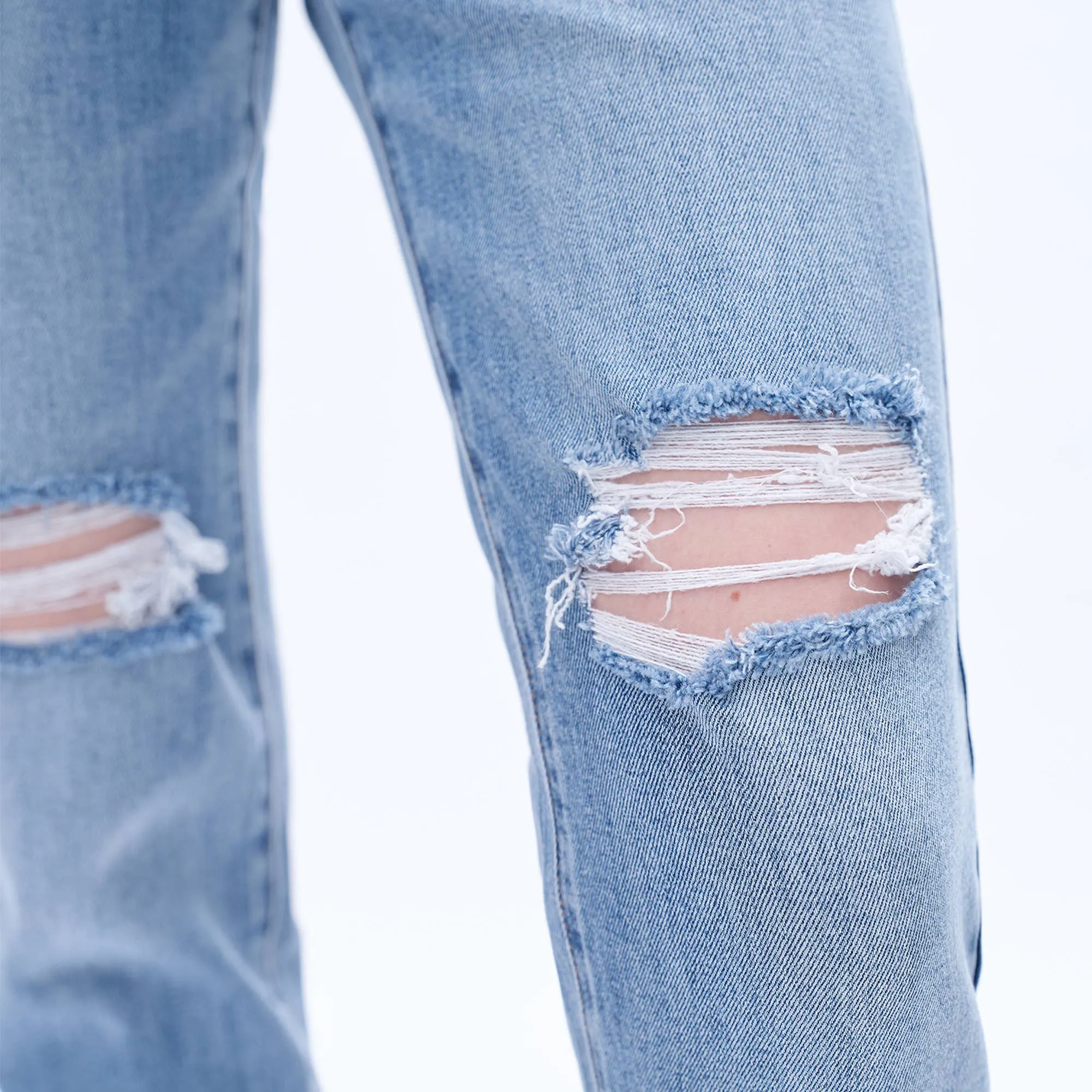 HIGH RISE MOM JEANS WITH FINISHED HEM