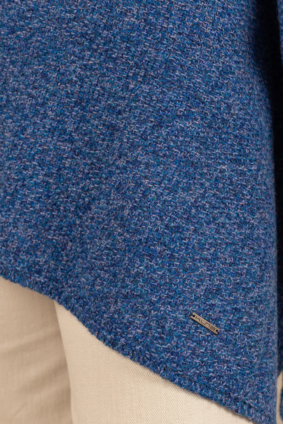 Sandra Cape Baby Alpaca Color Devlin