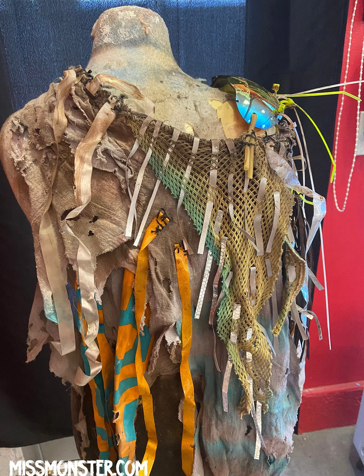WASTELAND CAPE