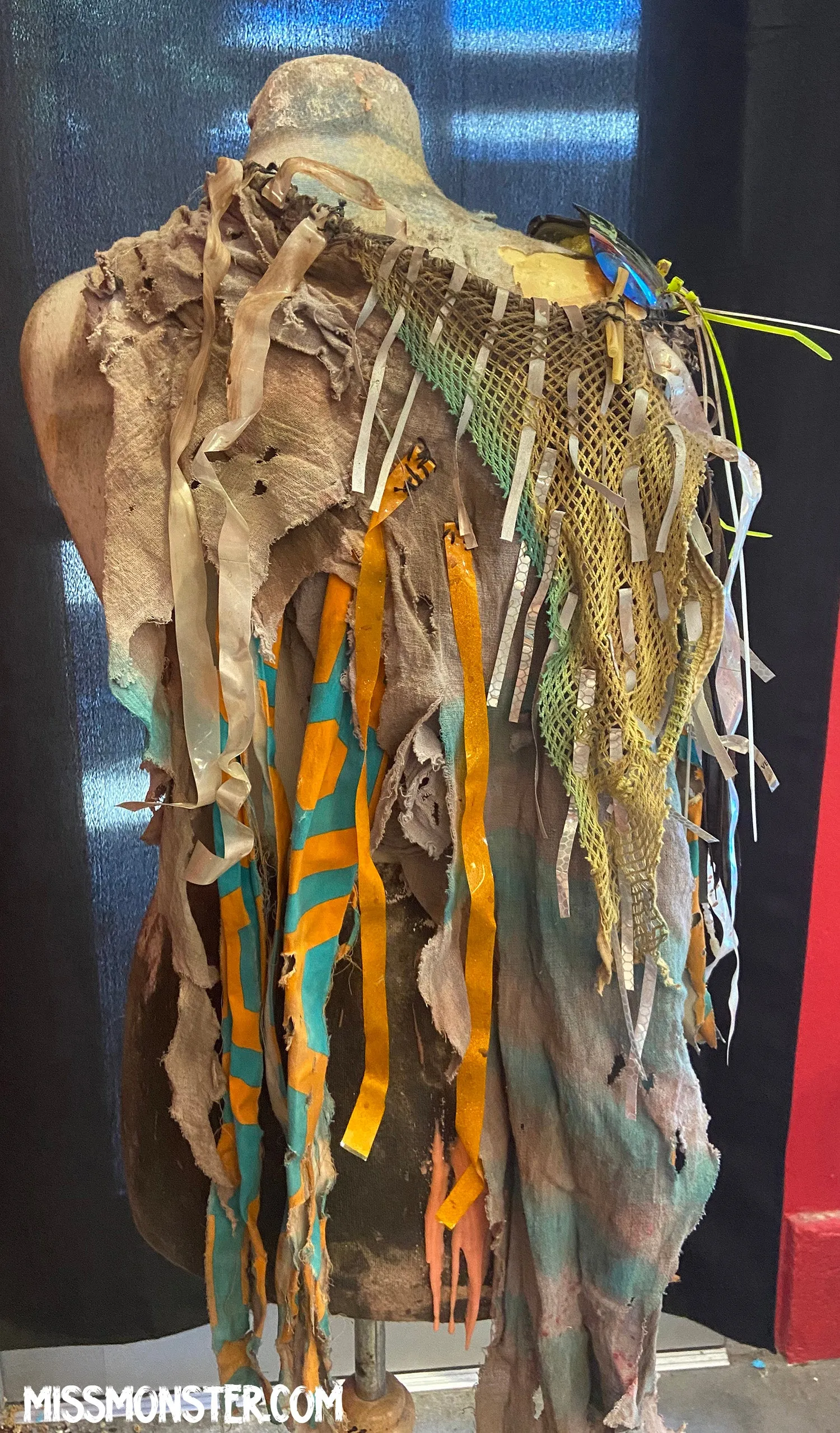 WASTELAND CAPE