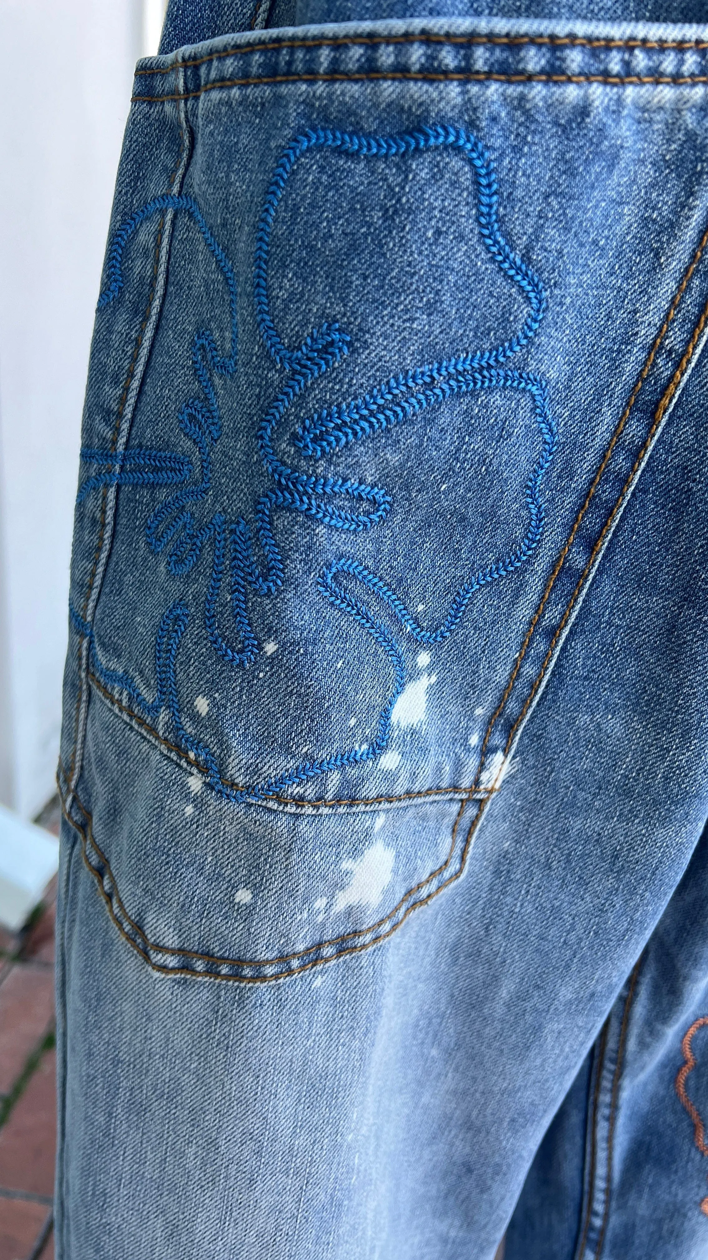 Wide Leg Floral Embroidered Jeans