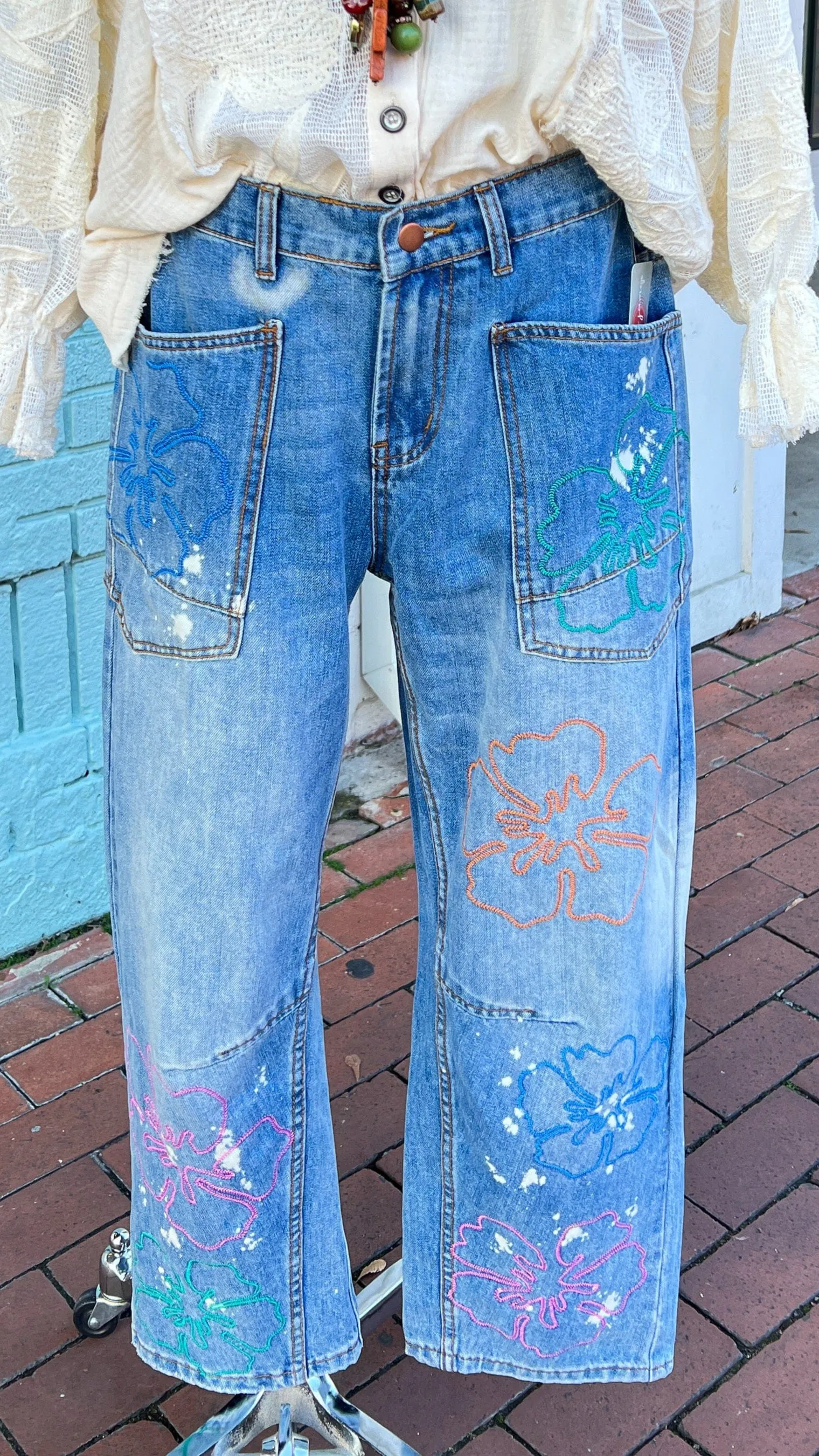 Wide Leg Floral Embroidered Jeans