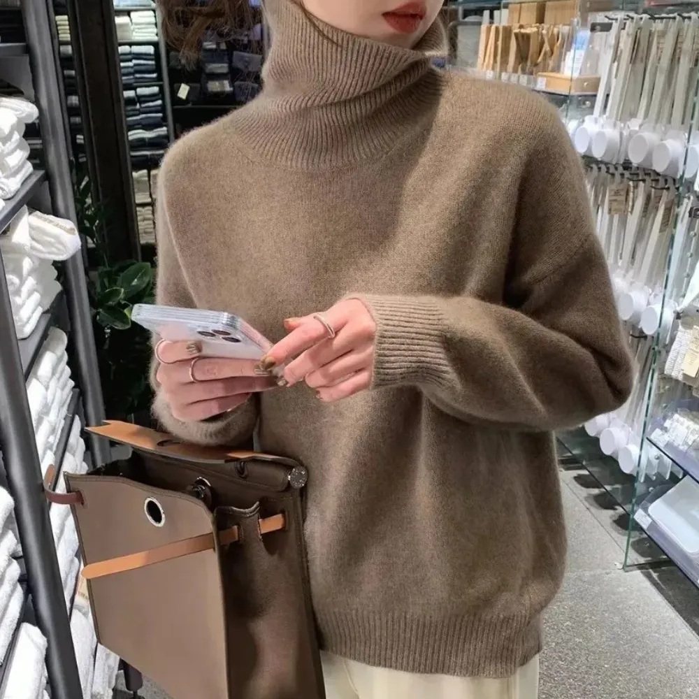 Women's Loose Turtleneck Jumper with Ribbed Hem and Cuffs | Perfect for Autumn/Winter