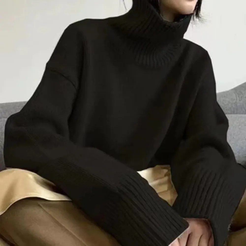 Women's Loose Turtleneck Jumper with Ribbed Hem and Cuffs | Perfect for Autumn/Winter