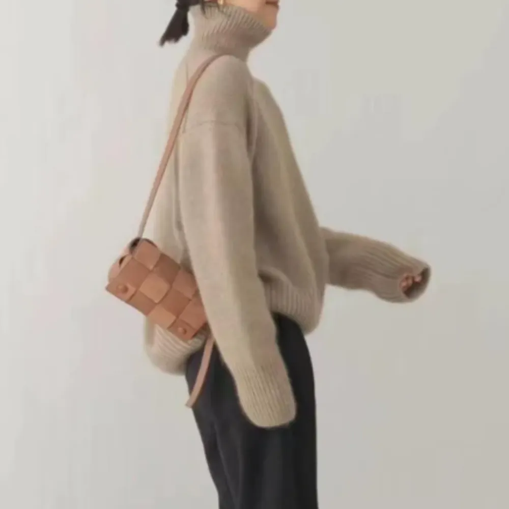 Women's Loose Turtleneck Jumper with Ribbed Hem and Cuffs | Perfect for Autumn/Winter