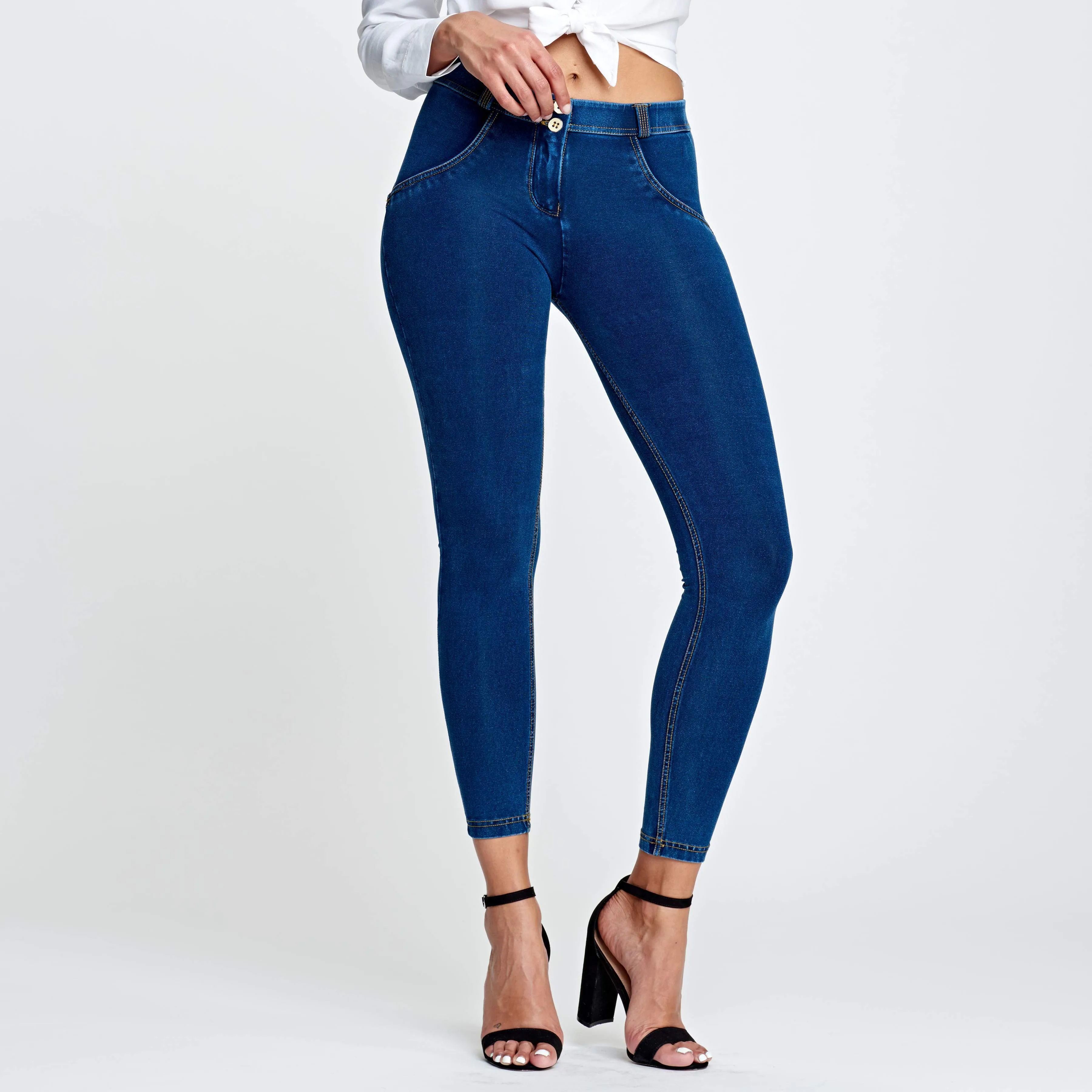 WR.UP® Denim - Mid Waist - 7/8 Length - Dark Blue   Yellow Stitching
